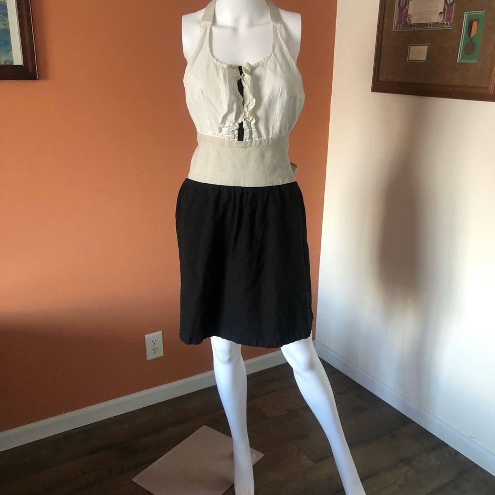 DANICA STUDIO cream, tan, and black apron